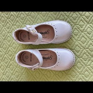 Footmates white Mary Janes shoes size 7.5